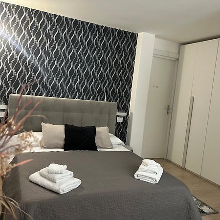 Casa Adriatik & Marina Hotel Telti Bagian luar foto