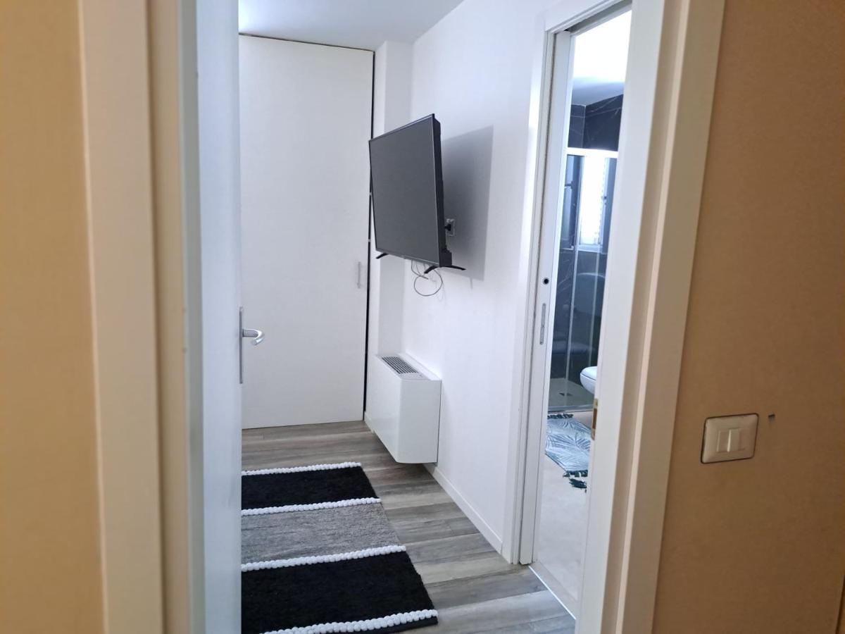 Casa Adriatik & Marina Hotel Telti Bagian luar foto