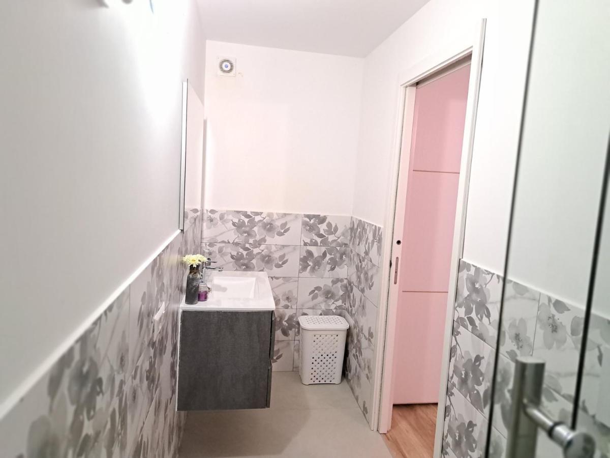 Casa Adriatik & Marina Hotel Telti Bagian luar foto